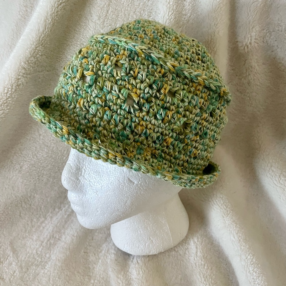 NEW!! Bucket hat - Picture 12 of 13